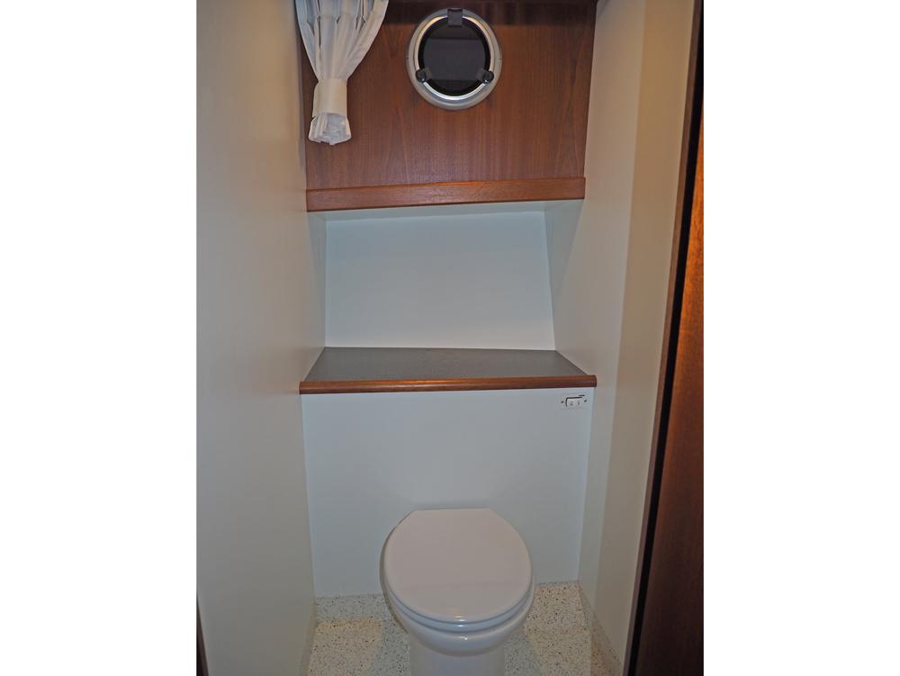 Cabin en avant, H&eacute;bergements